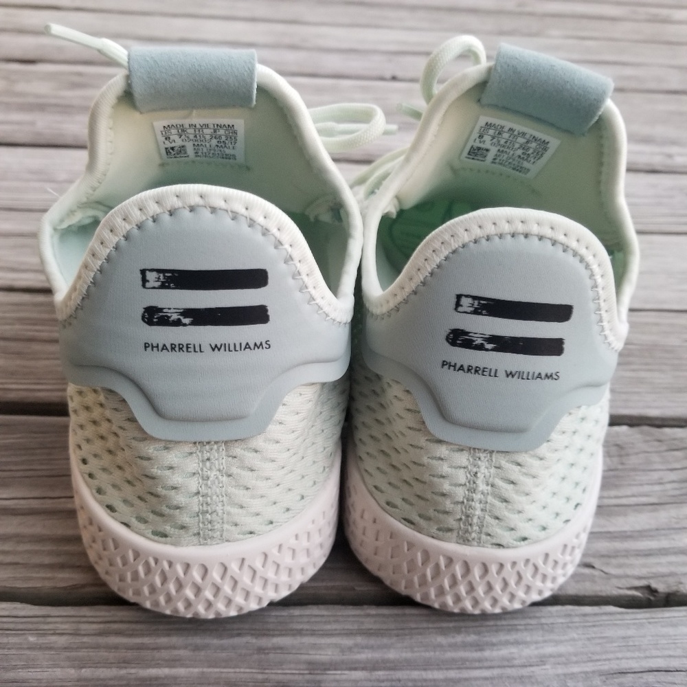 NWOB Adidas Pharrell Williams Tennis Hu Sneakers - Picture 4 of 5